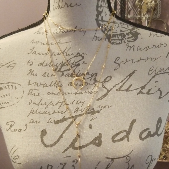 *Naomi* Layered Chain Necklace - Picture 7 of 7